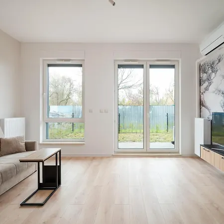 Sady Ursynow Studio With Garden Apartment *
